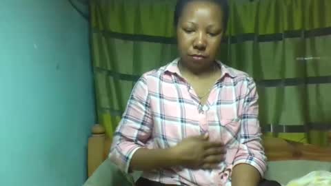 Snapshot of viviane0812 chatting on 29, 9, 2025 viviane0812 online show from 29, 9, 2025