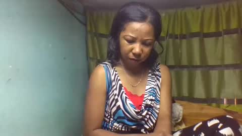 Snapshot of viviane0812 chatting on 9, 10, 2025 viviane0812 online show from 9, 10, 2025