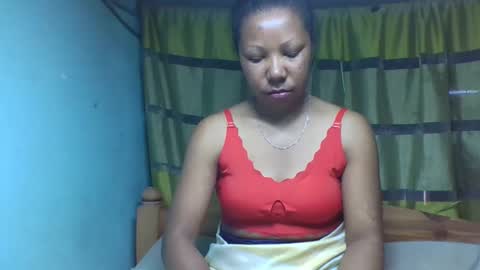 Snapshot of viviane0812 chatting on 15, 10, 2025 viviane0812 online show from 15, 10, 2025