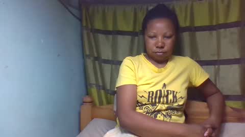 Snapshot of viviane0812 chatting on 18, 10, 2025 viviane0812 online show from 18, 10, 2025