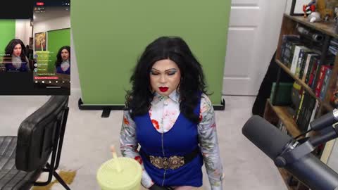 Snapshot of vivianfrost chatting on 4, 3, 2025 VivianFrosty online show from 4, 3, 2025