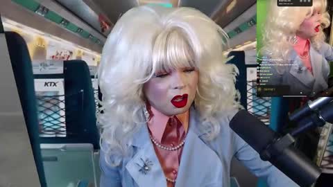 Snapshot of vivianfrost chatting on 9, 9, 2025 VivianFrosty online show from 9, 9, 2025