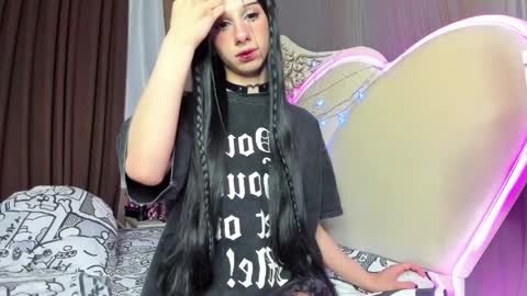 Vivian online show from 14, 2, 2025