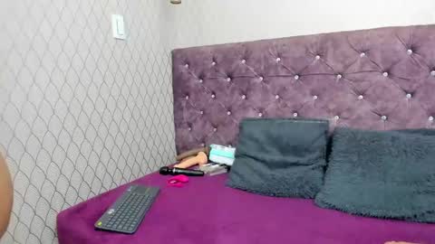 VivianRose online show from 6, 3, 2025