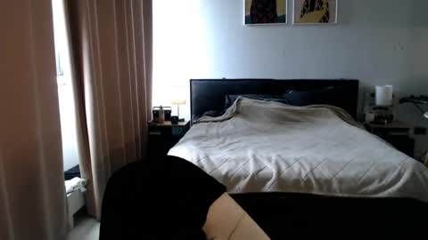 Snapshot of vivica_coke chatting on 29, 4, 2026 VI online show from 29, 4, 2026
