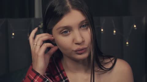 Snapshot of vivid_girls chatting on 4, 1, 2025 Nelly and Mari online show from 4, 1, 2025