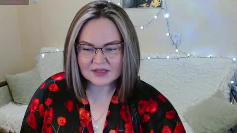 Snapshot of vivien__wet chatting on 1, 2, 2025 Vivien online show from 1, 2, 2025