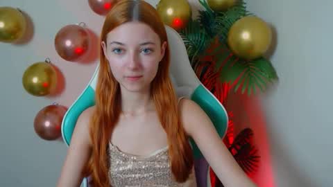 Snapshot of vivien_leight chatting on 29, 10, 2025 Vivien online show from 29, 10, 2025