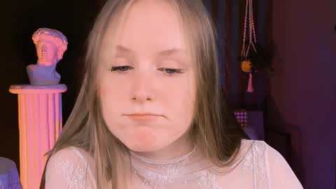 Vivien online show from 5, 2, 2025