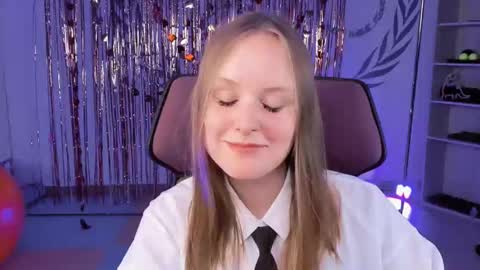 Vivien online show from 7, 3, 2025