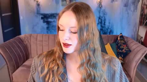 Vivien online show from 9, 11, 2025