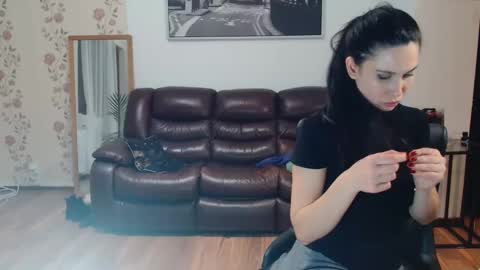 vivienne online show from 8, 3, 2025