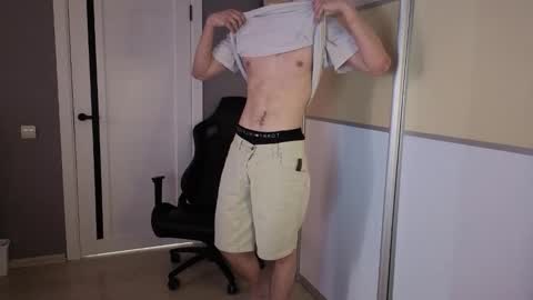 Snapshot of vivienneee777 chatting on 1, 3, 2026 Nikita online show from 1, 3, 2026