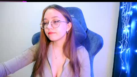 vivivivikkie online show from 25, 4, 2026