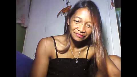 Snapshot of vixen_lina chatting on 6, 5, 2026 vixen_lina online show from 6, 5, 2026