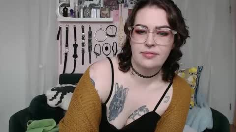 Snapshot of vixinvvitch chatting on 7, 1, 2026 VIXIN online show from 7, 1, 2026