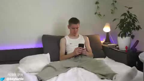 Snapshot of vladdicheck chatting on 10, 10, 2025 vladdicheck online show from 10, 10, 2025