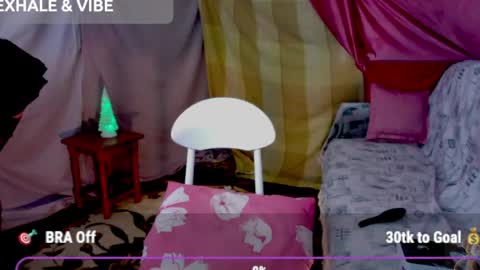 Snapshot of vladiskin chatting on 19, 4, 2026 Violetta Elysia online show from 19, 4, 2026