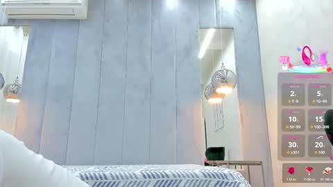 Snapshot of von_dee chatting on 12, 11, 2025 von_dee online show from 12, 11, 2025