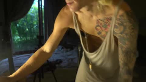 Voodoo and Lucy online show from 28, 9, 2025