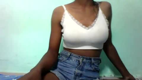 Snapshot of vounialdy chatting on 21, 1, 2025 vounialdy online show from 21, 1, 2025