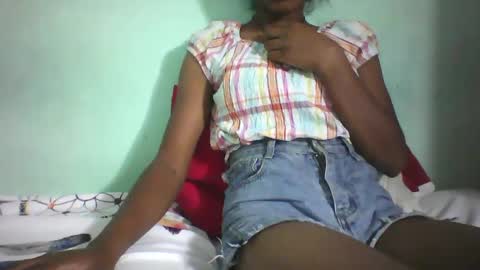 Snapshot of vounialdy chatting on 5, 2, 2025 vounialdy online show from 5, 2, 2025