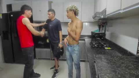 voyeurism_guys online show from 16, 3, 2026