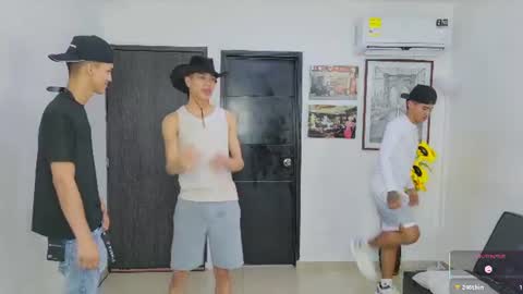 voyeurism_guys online show from 14, 6, 2026