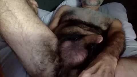 Enjoy guys of all ages if you are not on cam please dont ask for requests if i dont respond dont think im ignoring you i online show from 17, 4, 2026