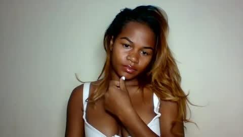 Snapshot of vynarahot chatting on 14, 6, 2026 vynarahot online show from 14, 6, 2026