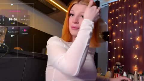 ILONA A week goal new laptop online show from 9, 5, 2026