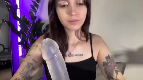 Alice  Before pvt write to me in PM  online show from 3, 3, 2025