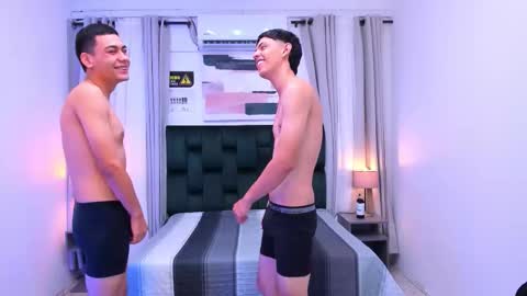 Sofia  Thiago online show from 18, 10, 2025