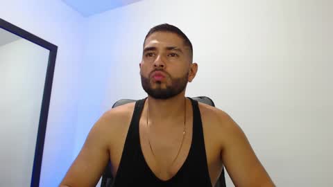 Snapshot of walter_brownn01 chatting on 18, 1, 2025 WALTER BROWN  online show from 18, 1, 2025