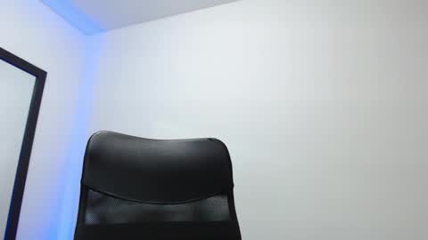 Snapshot of walter_brownn01 chatting on 21, 1, 2025 WALTER BROWN  online show from 21, 1, 2025