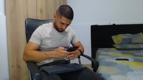 WALTER BROWN  online show from 12, 11, 2025