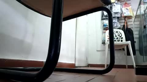 Snapshot of waltherfeet_ chatting on 5, 12, 2025 WaltherFeet online show from 5, 12, 2025