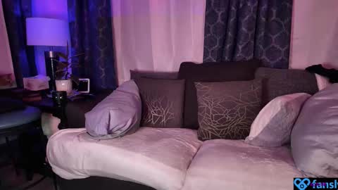 WanderlustCrush online show from 10, 1, 2026