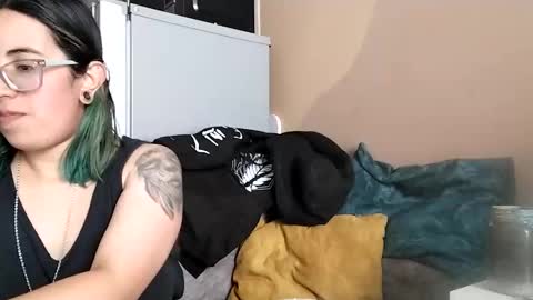 Waningrose  Lu online show from 7, 11, 2025