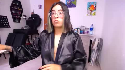 Waningrose  Lu online show from 19, 4, 2026