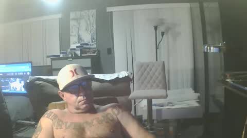 Snapshot of wantitneeditgetitgone chatting on 15, 12, 2025 wantitneeditgetitgone online show from 15, 12, 2025