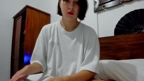 Snapshot of warm_june chatting on 4, 3, 2025 June online show from 4, 3, 2025