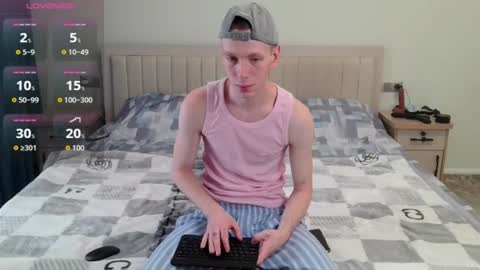 Snapshot of warmwhisp chatting on 18, 6, 2026 ZID online show from 18, 6, 2026