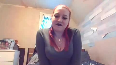 Snapshot of warwhore24 chatting on 27, 12, 2024 warwhore24 online show from 27, 12, 2024