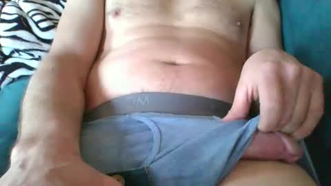 Snapshot of watchandbewatched81 chatting on 5, 2, 2026 watchandbewatched81 online show from 5, 2, 2026