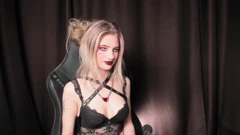 waterfallwoods online show from 15, 12, 2024