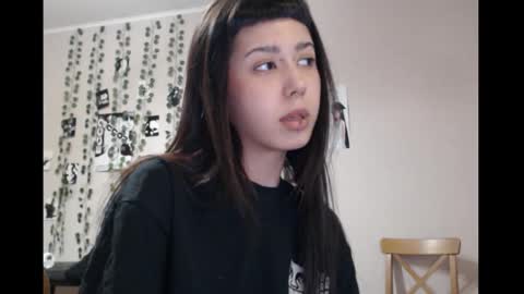 Mina online show from 3, 3, 2026