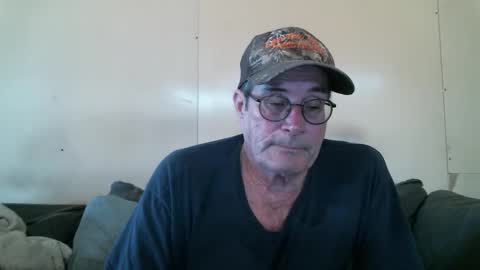 Snapshot of wbfarm chatting on 13, 11, 2025 WB Farm online show from 13, 11, 2025