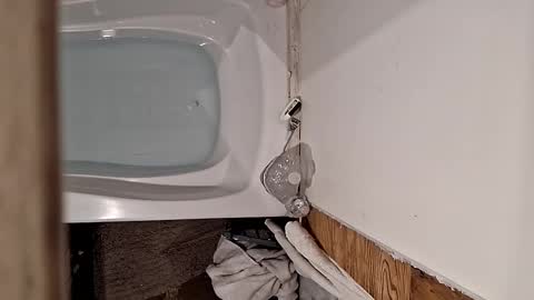 Snapshot of wcnmail24 chatting on 5, 10, 2025 wcnmail24 online show from 5, 10, 2025