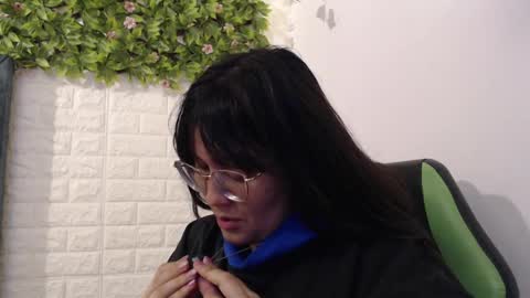 Snapshot of we_n_you chatting on 6, 3, 2025 Trixie 3 online show from 6, 3, 2025